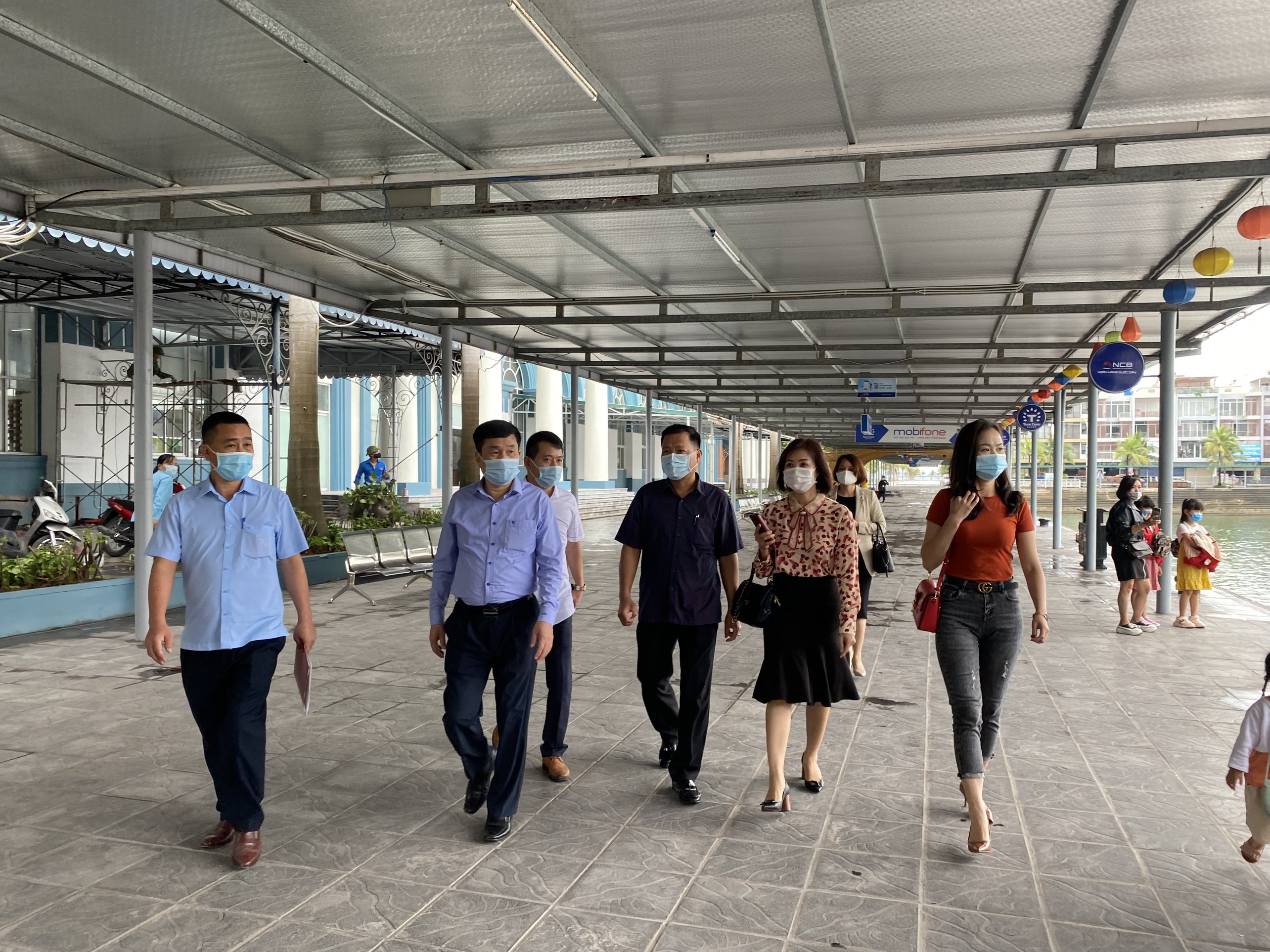 Đoàn công tác của Tổng cục Du lịch đã khảo sát một số cơ sở lưu trú, các khu, điểm du lịch dịch vụ tại TP. Hạ Long, Quảng Ninh nhằm nắm bắt tình hình phòng, chống dịch bệnh Covid-19 tại địa phương
